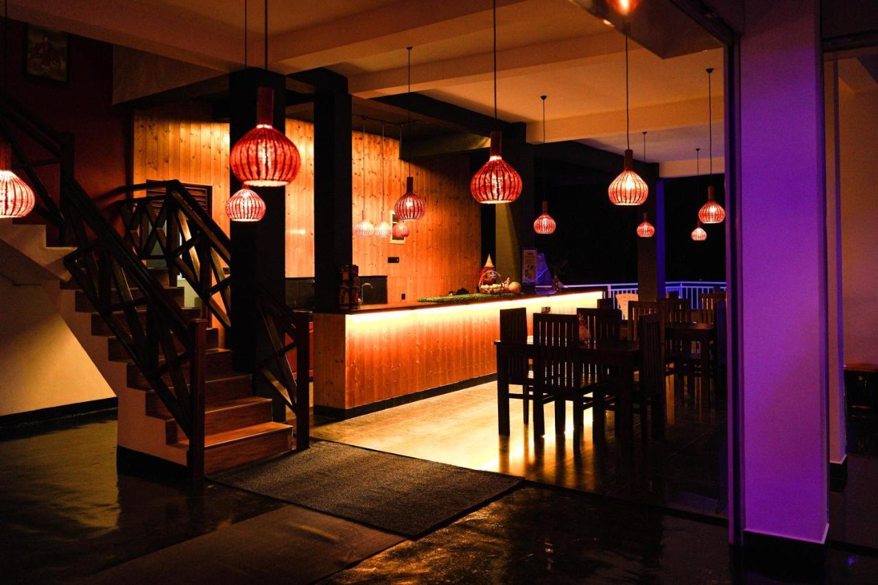 Adams Peak Inn 날라탄니야 외부 사진