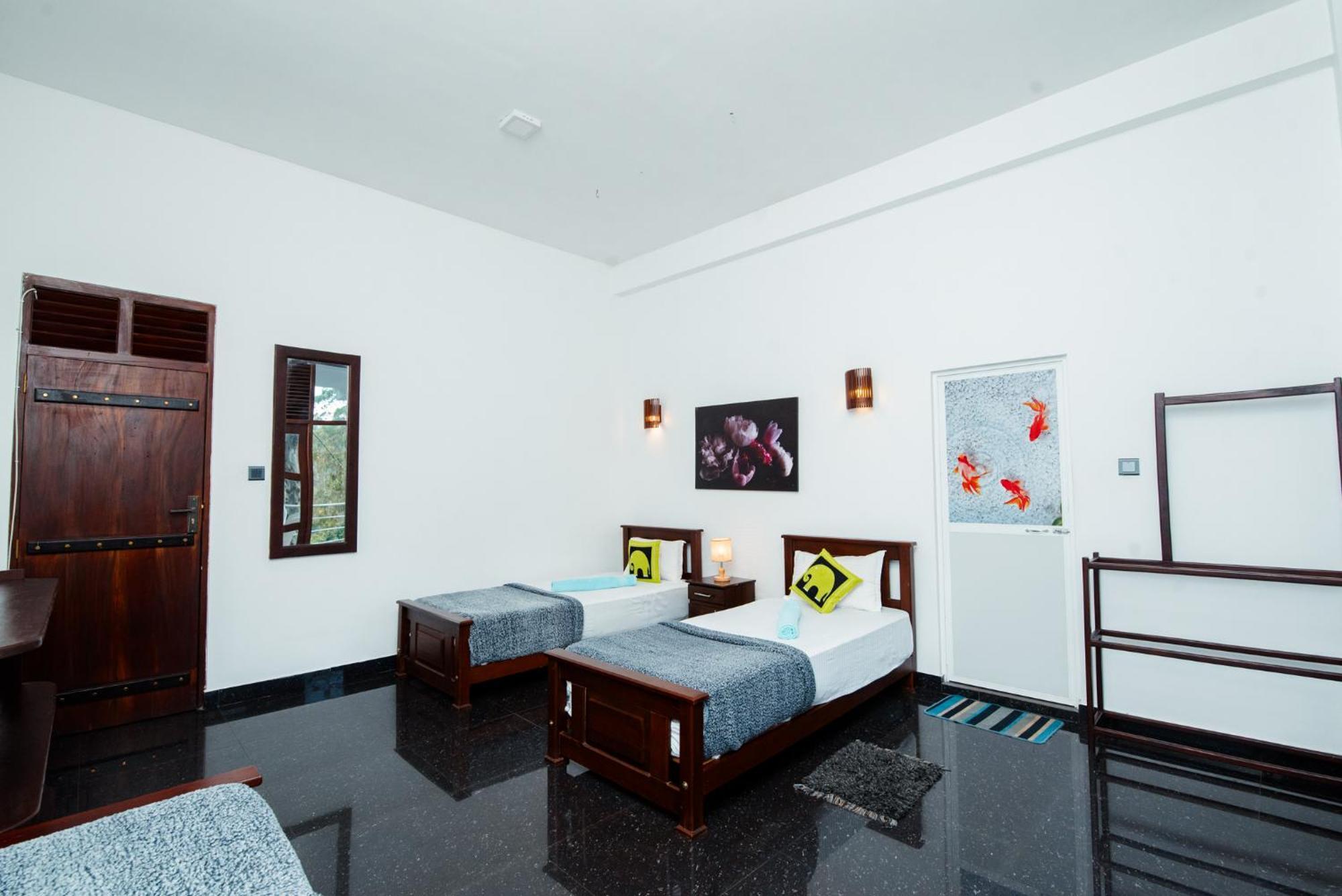 Adams Peak Inn 날라탄니야 외부 사진